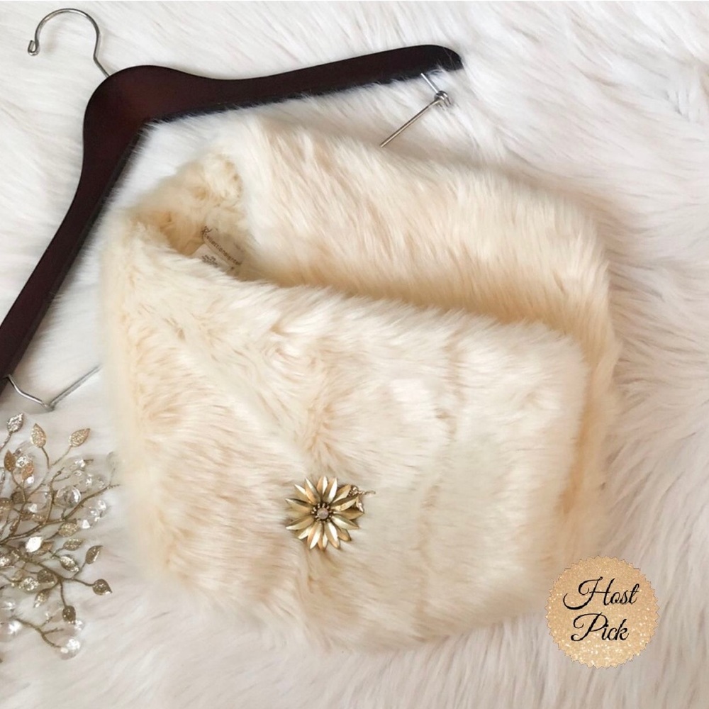 COLLECTIONS 18 Faux Fur Infinity Muffler